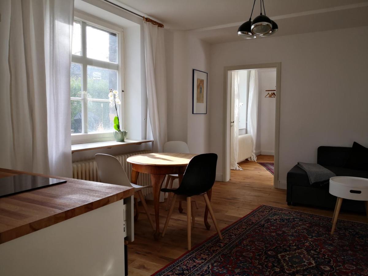Fuenf Giebel Eck In Der Freiheit Am Ruhrtalradweg Hotell Wetter  Rom bilde